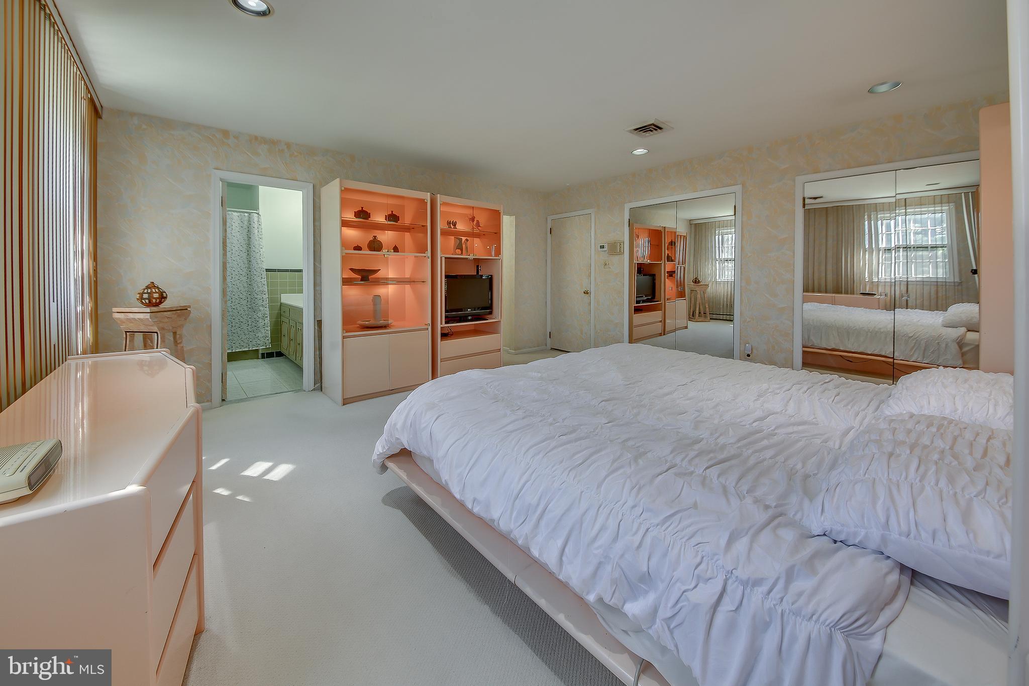 3764 Wheatsheaf Road Huntingdon Valley, PA 19006 - Photo 14 of 26 Gallery Image 14