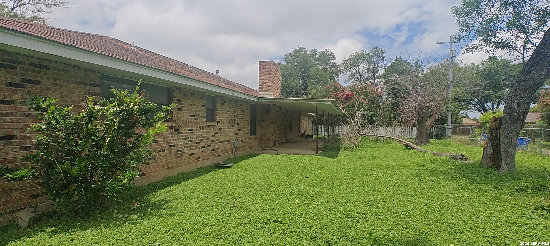 807 Elizabeth Seguin, TX 78155 - Photo 2 of 14