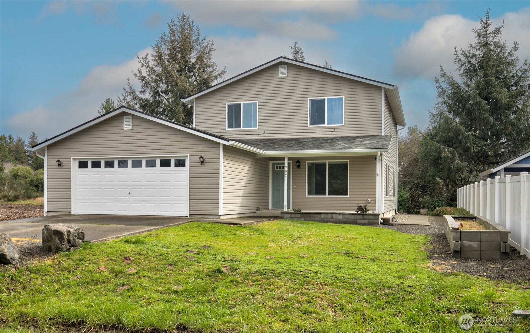 907 Marlin Ct Southwest  