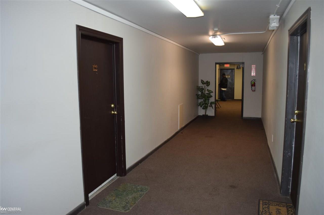 14570 Greenfield Road Detroit, MI 48227 - Photo 9 of 31 31346563-8.JPG