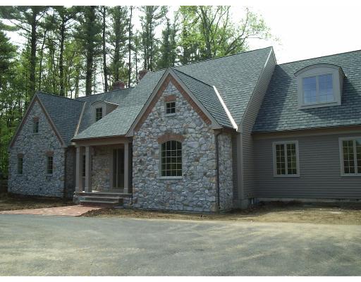 34 Main Street Boxford, MA 01921 - Photo 1 of 2