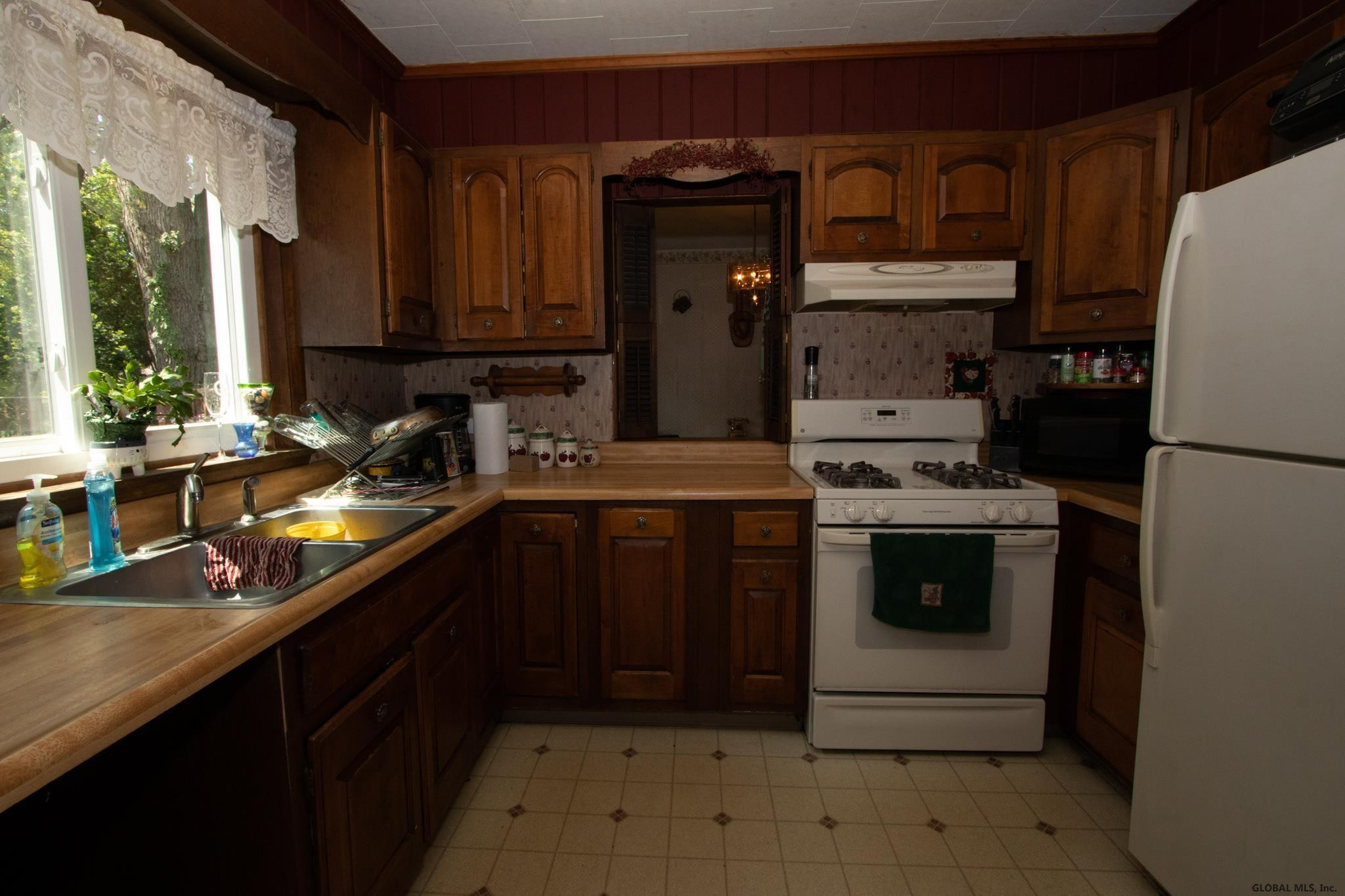 26 Washington Road Scotia, NY 12302 - Photo 11 of 34 Photo 11