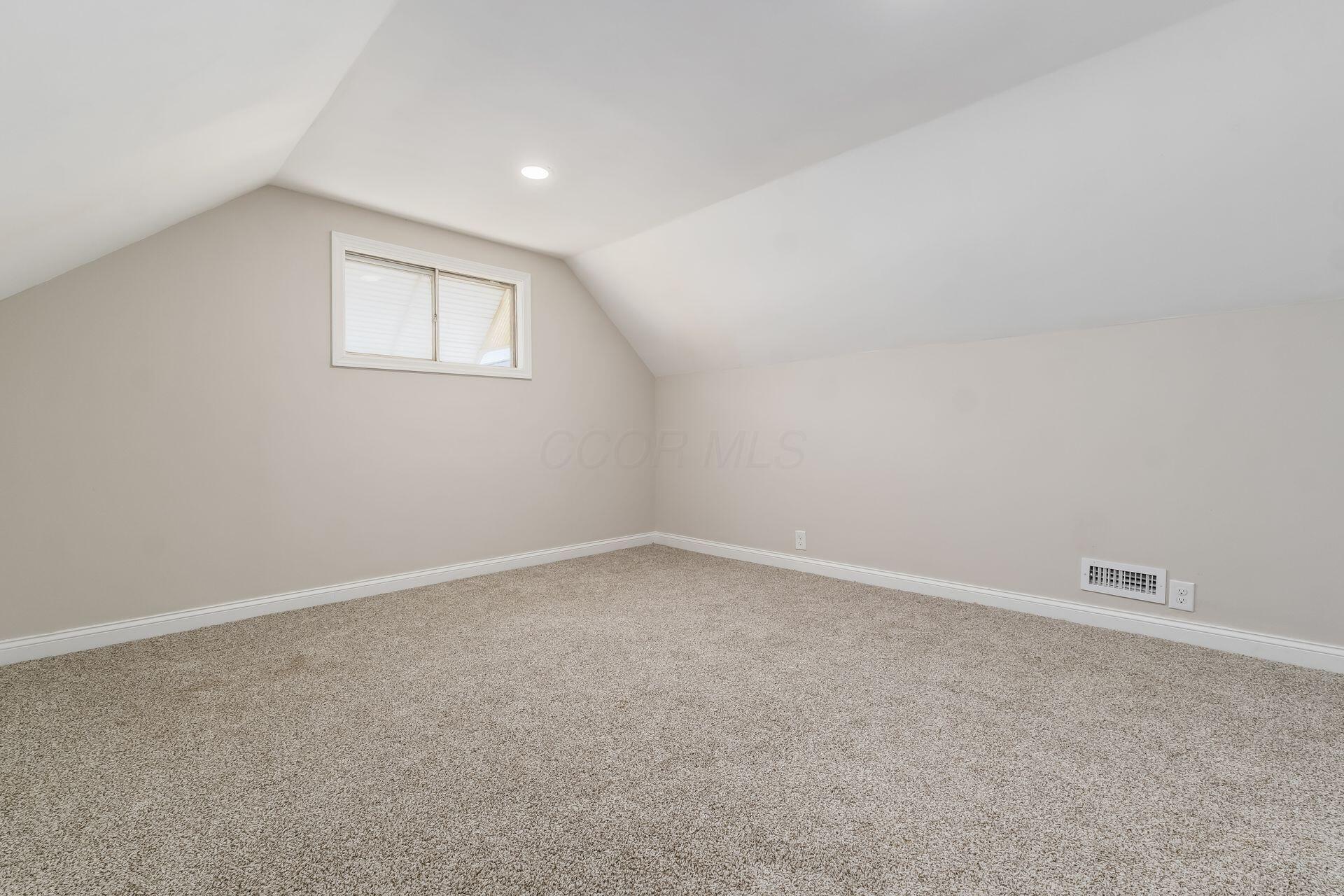505 Beechwood Road Columbus, OH 43213 - Photo 30 of 40 Bedroom 4