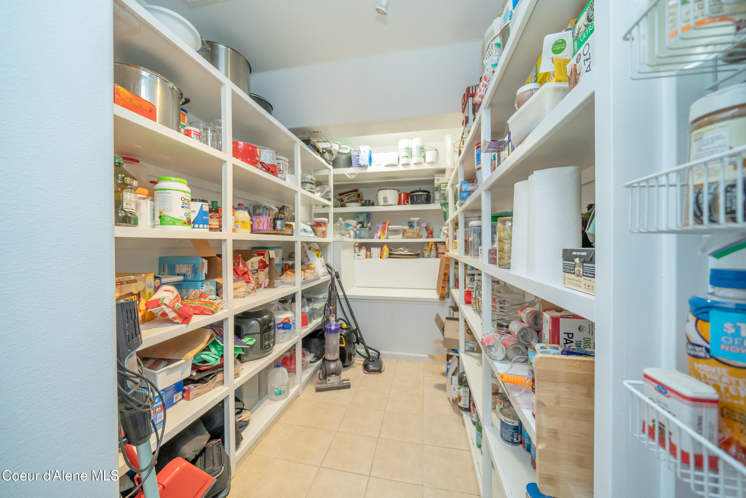 21779 North Ramsey Road Rathdrum, ID 83858 - Photo 15 of 68 Pantry