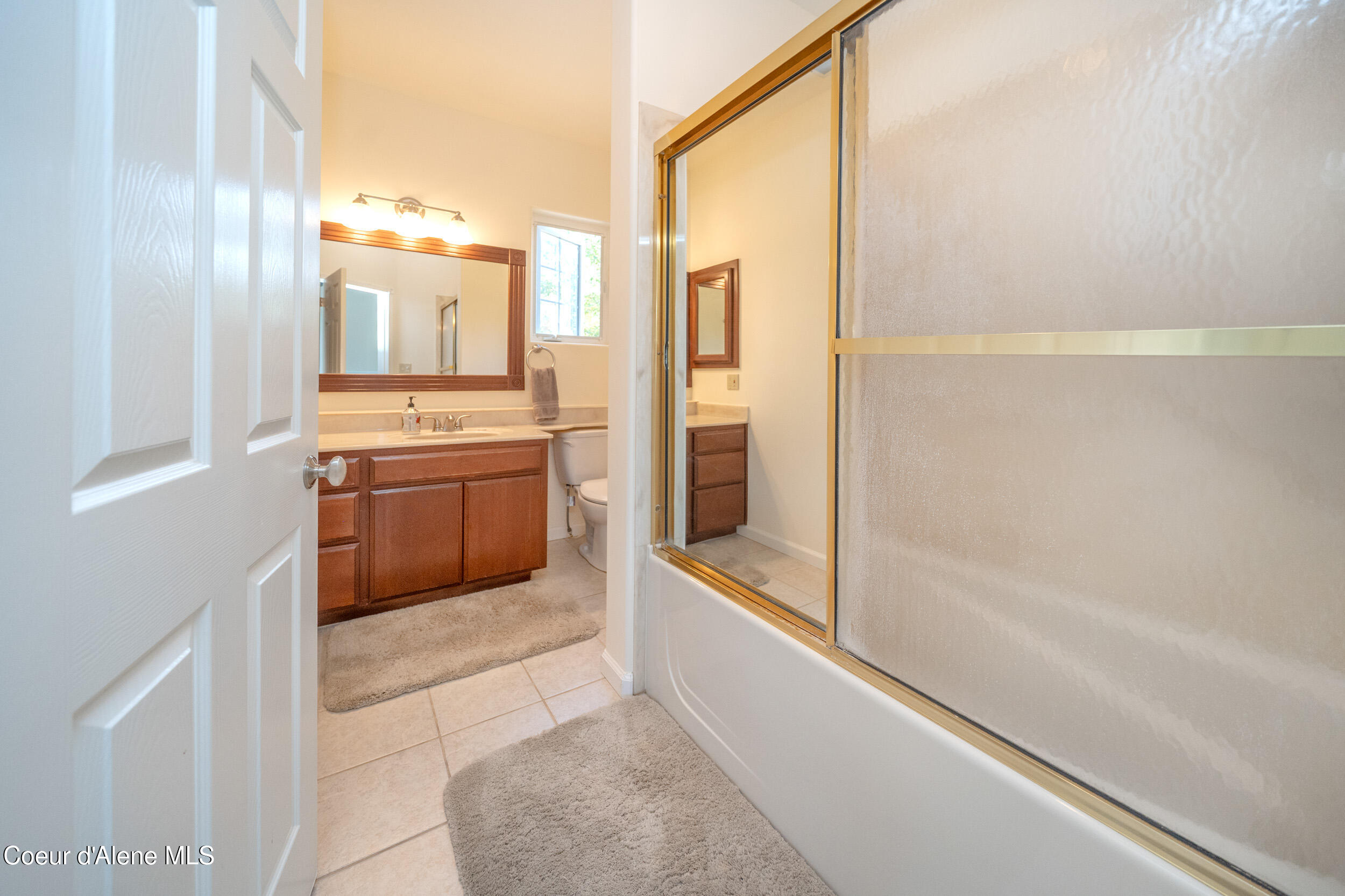 21779 North Ramsey Road Rathdrum, ID 83858 - Photo 40 of 68 Bedroom Suite B