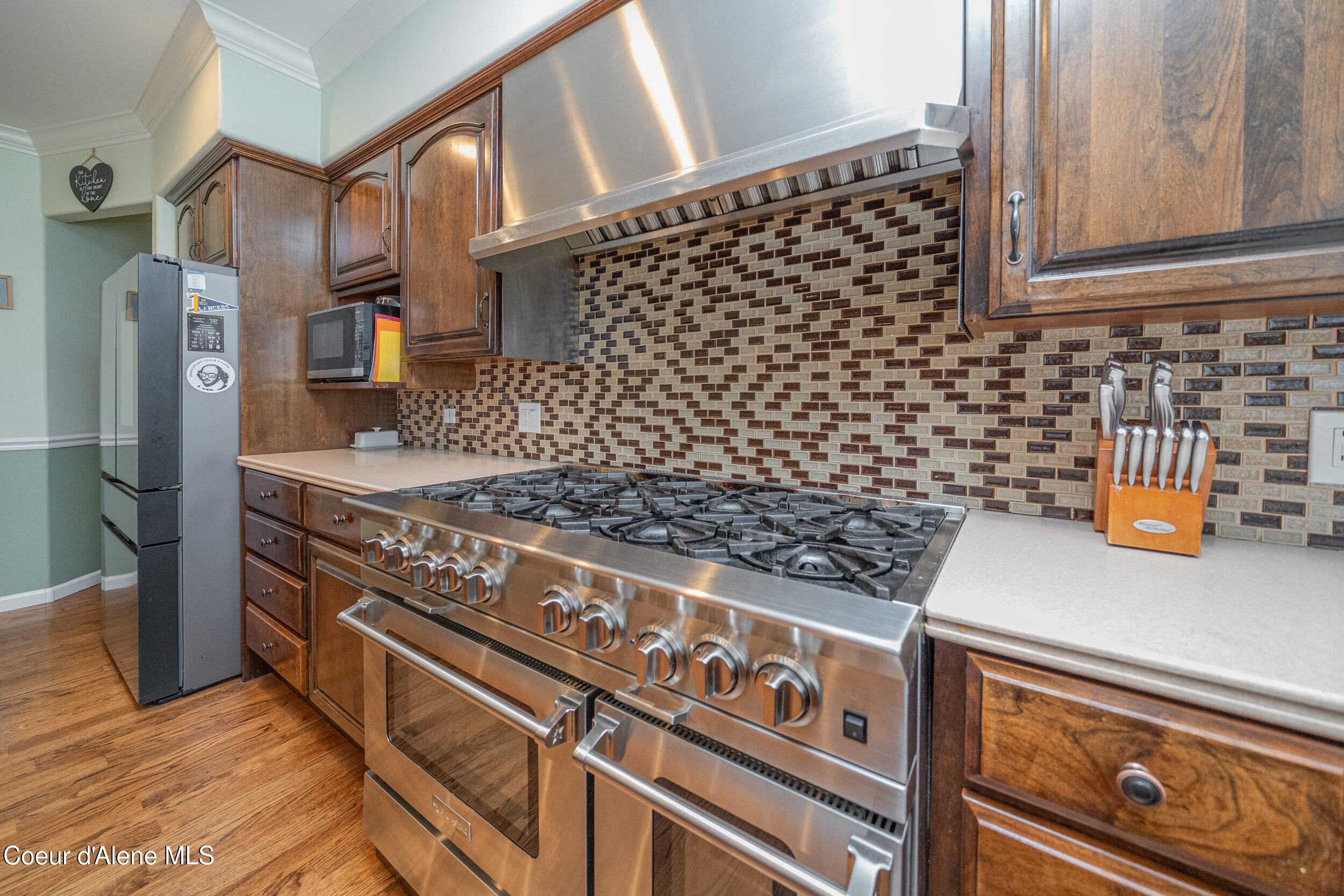 21779 North Ramsey Road Rathdrum, ID 83858 - Photo 4 of 68 Natural gas range