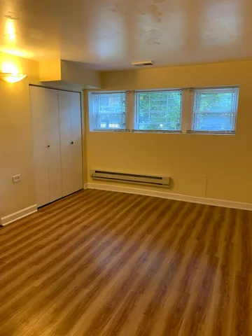 $3,000 | 3222 West Warner Avenue, Unit 1, Chicago, IL 60618