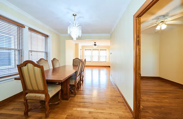 $3,000 | 3222 West Warner Avenue, Unit 1, Chicago, IL 60618