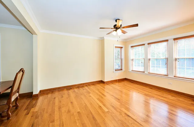 $3,000 | 3222 West Warner Avenue, Unit 1, Chicago, IL 60618