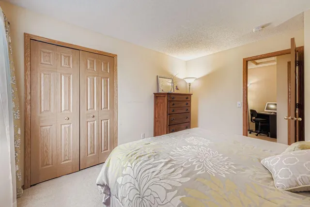 $237,500 | 3772 Vermilion Court South, Eagan, MN 55122