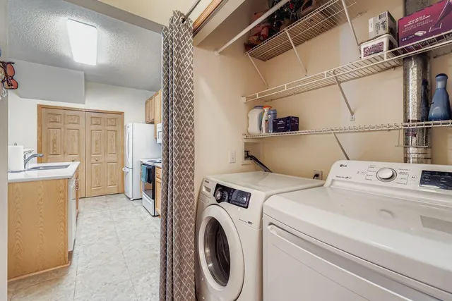 $237,500 | 3772 Vermilion Court South, Eagan, MN 55122