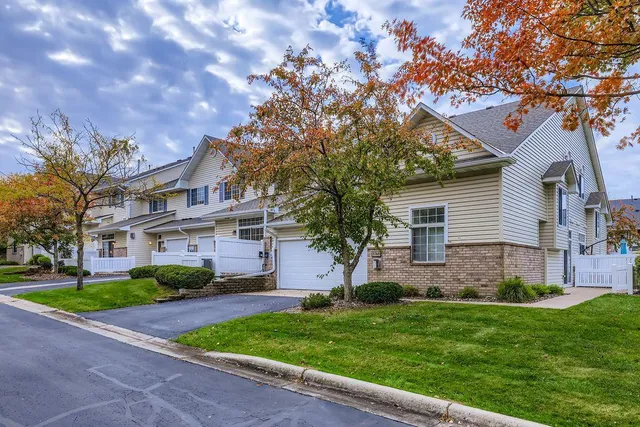 $237,500 | 3772 Vermilion Court South, Eagan, MN 55122