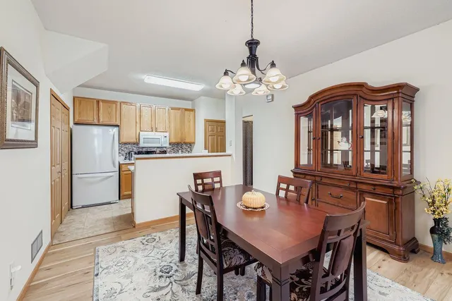 $237,500 | 3772 Vermilion Court South, Eagan, MN 55122