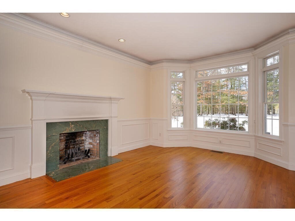 85 Fox Run Road Bolton, MA 01740 - Photo 9 of 35 Gallery Image 9