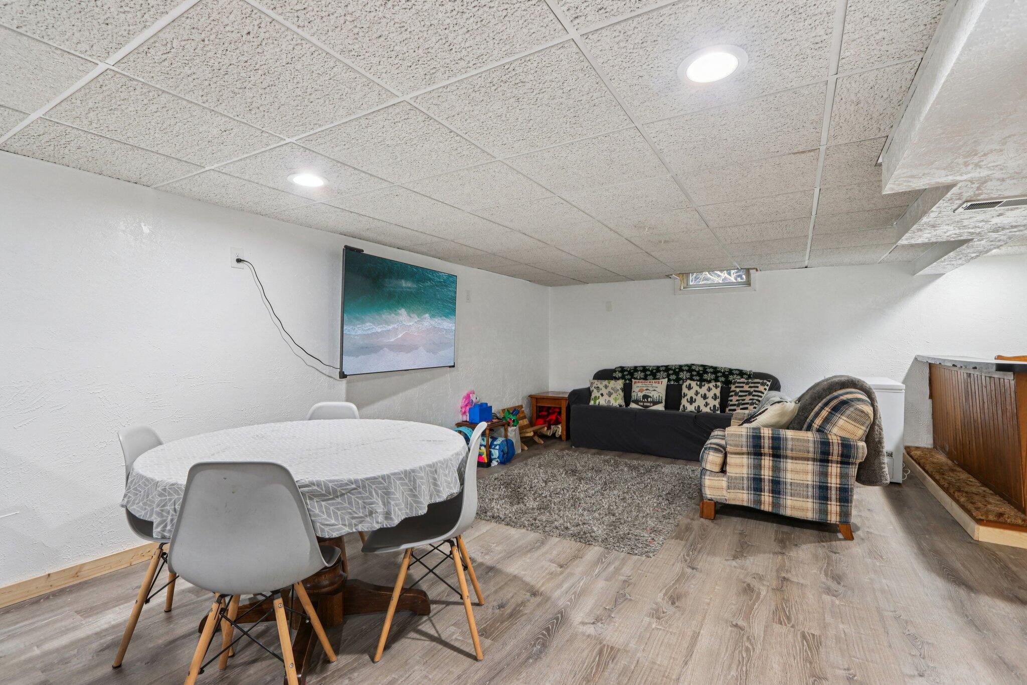 5103 Kinzie Avenue Racine, WI 53406 - Photo 20 of 29 33-web-or-mls-Kinzie Ave-S1301-031