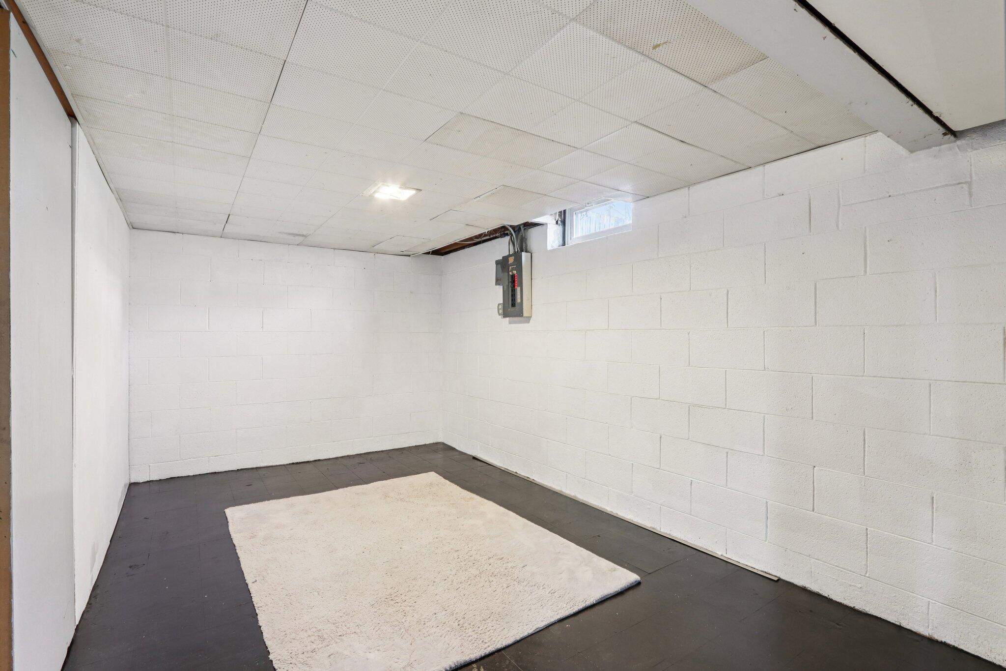 5103 Kinzie Avenue Racine, WI 53406 - Photo 24 of 29 37-web-or-mls-Kinzie Ave-S1301-035