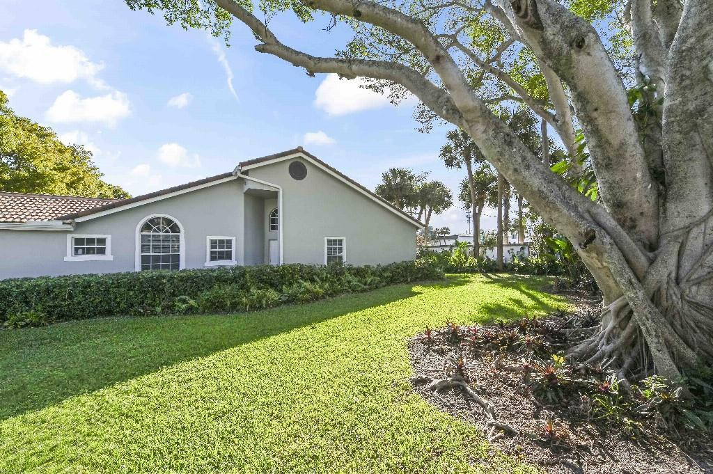 5160 Sabal Gardens Lane, Unit 1 Boca Raton, FL 33487 - Photo 14 of 15 Photo 14