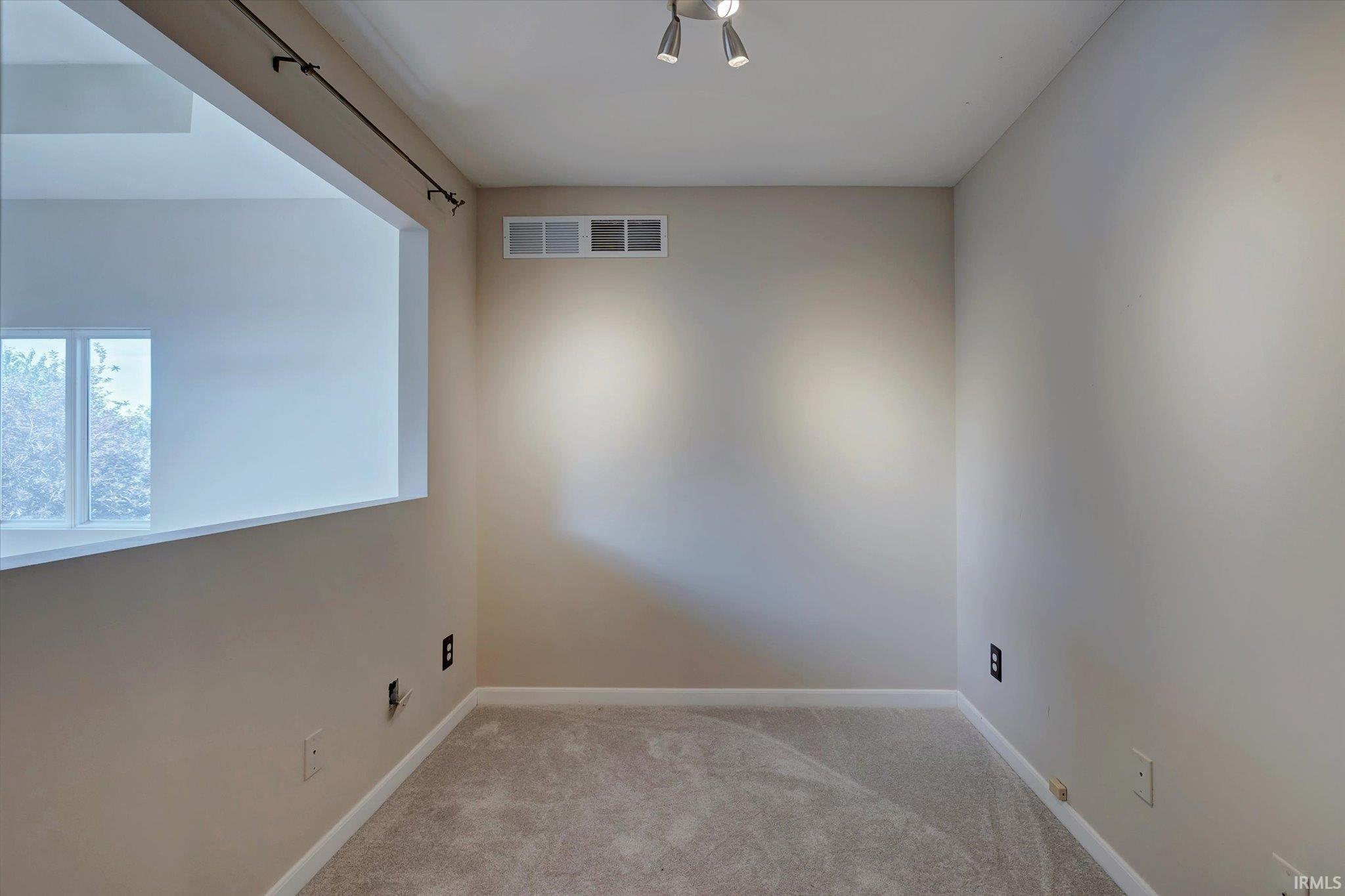 2663 South Isabel Court Bloomington, IN 47403 - Photo 24 of 35