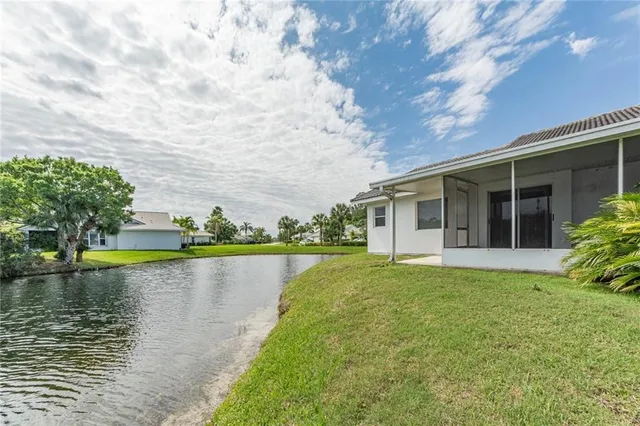 $2,500 | 1700 Aynsley Way, Vero Beach, FL 32966