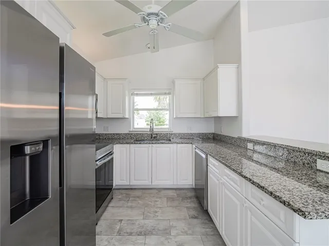 $2,500 | 1700 Aynsley Way, Vero Beach, FL 32966