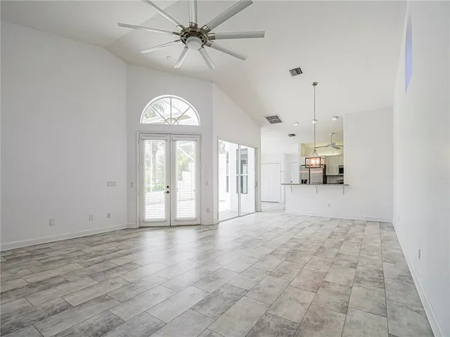 $2,500 | 1700 Aynsley Way, Vero Beach, FL 32966