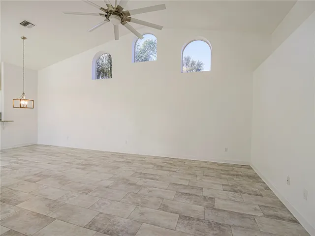 $2,500 | 1700 Aynsley Way, Vero Beach, FL 32966