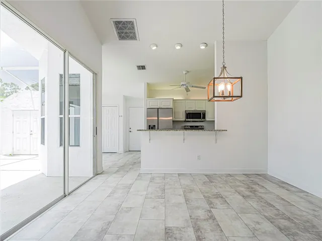 $2,500 | 1700 Aynsley Way, Vero Beach, FL 32966