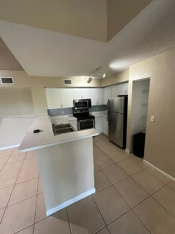 $269,000 | 4848 Highway 7, Unit 4305, Coconut Creek, FL 33073