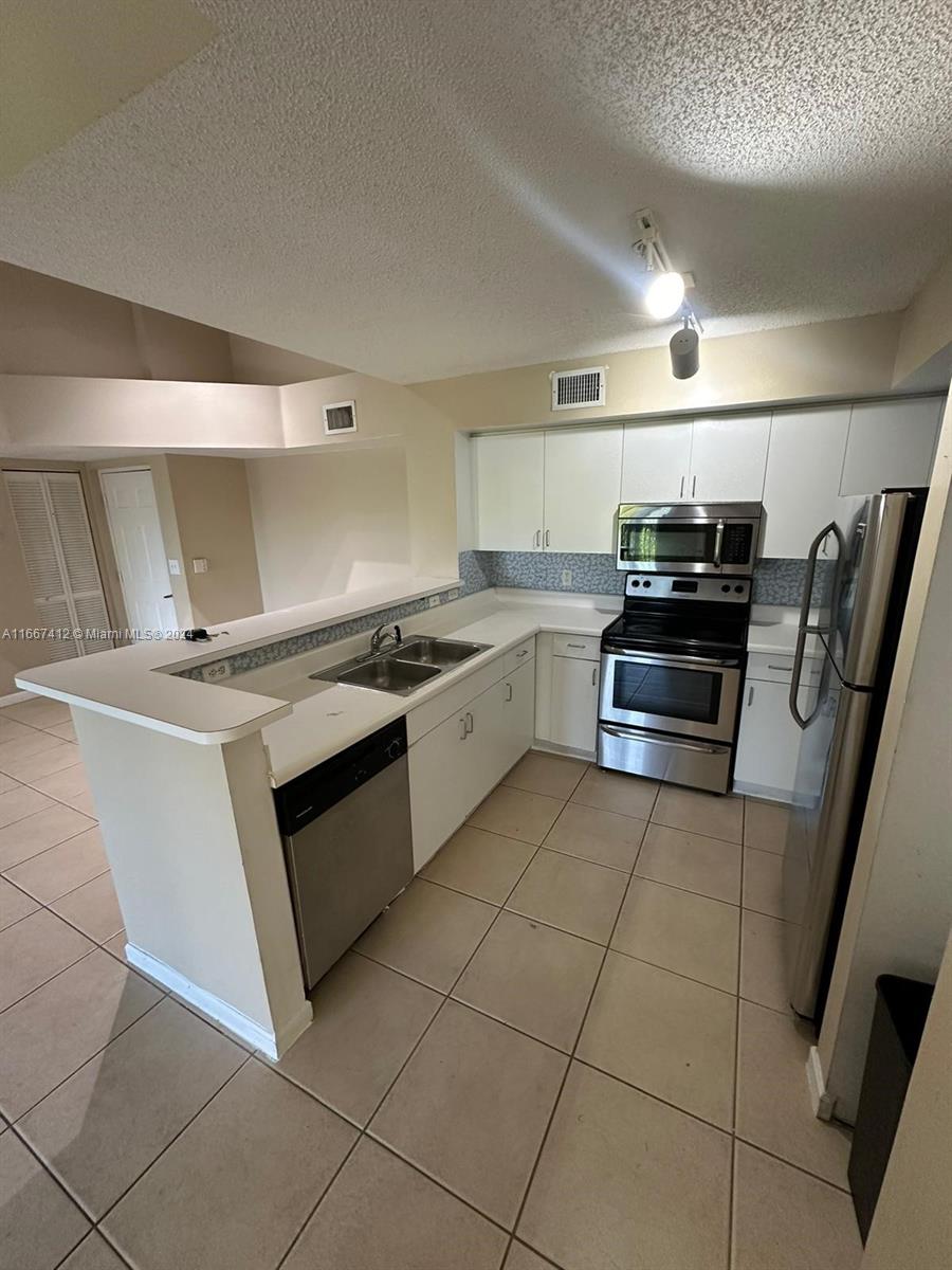 4848 Highway 7, Unit 4305 Coconut Creek, FL 33073 - Photo 16 of 47