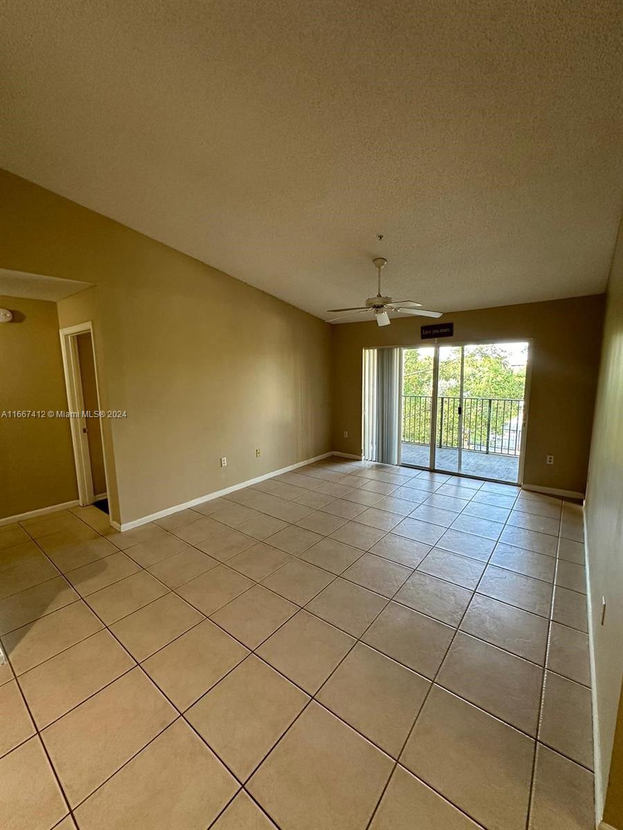 4848 Highway 7, Unit 4305 Coconut Creek, FL 33073 - Photo 2 of 47