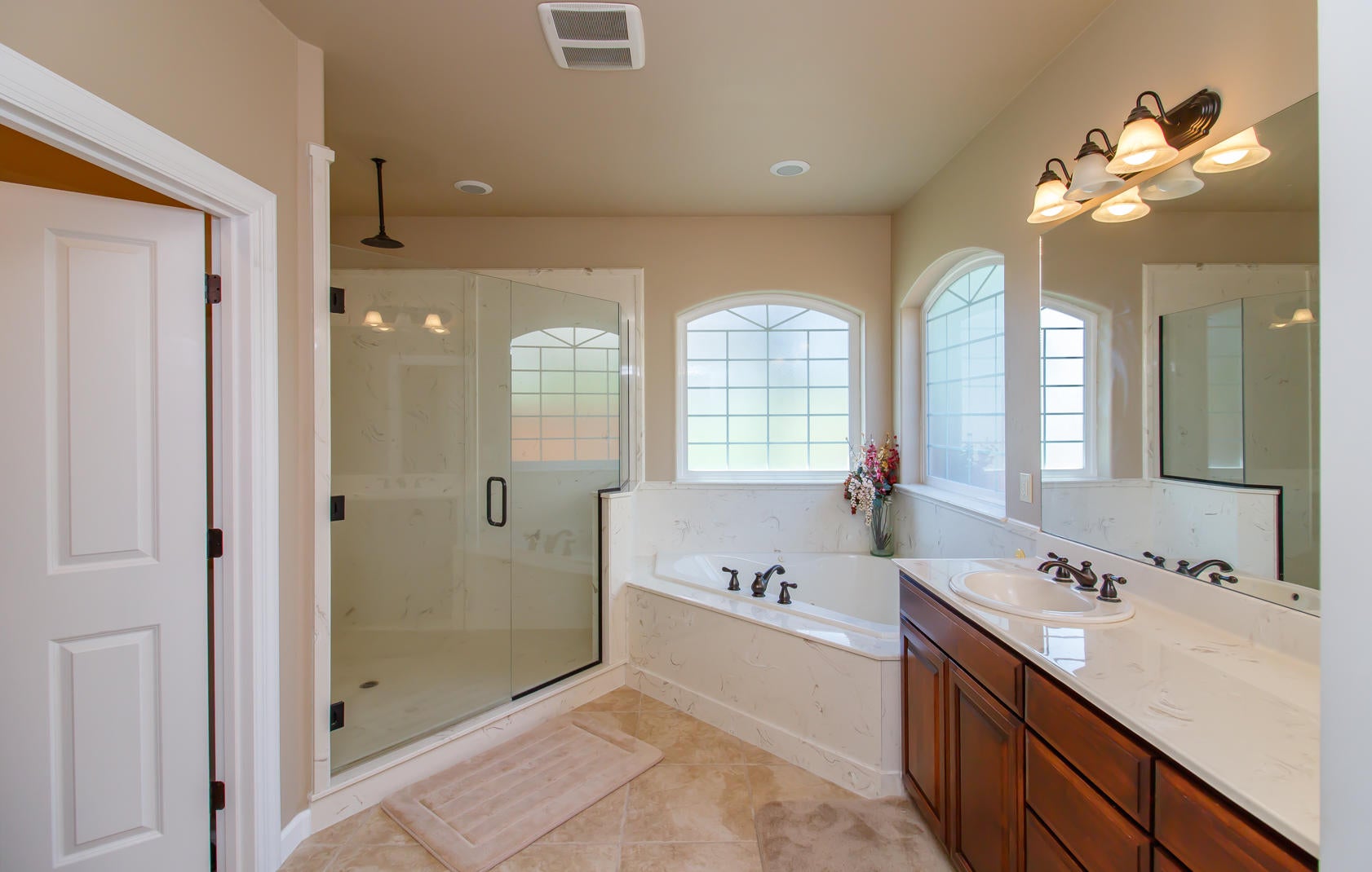 2147 Rabun Way Central Point, OR 97502 - Photo 13 of 20 11