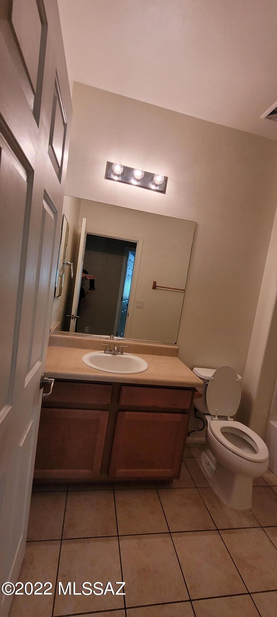 3251 South Lakeside Ridge Loop Tucson, AZ 85730 - Photo 10 of 22
