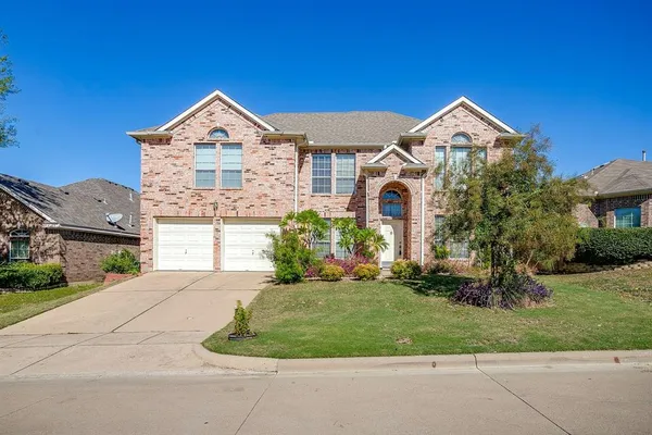 $369,500 | 5504 Meadow Valley Drive, Fort Worth, TX 76123