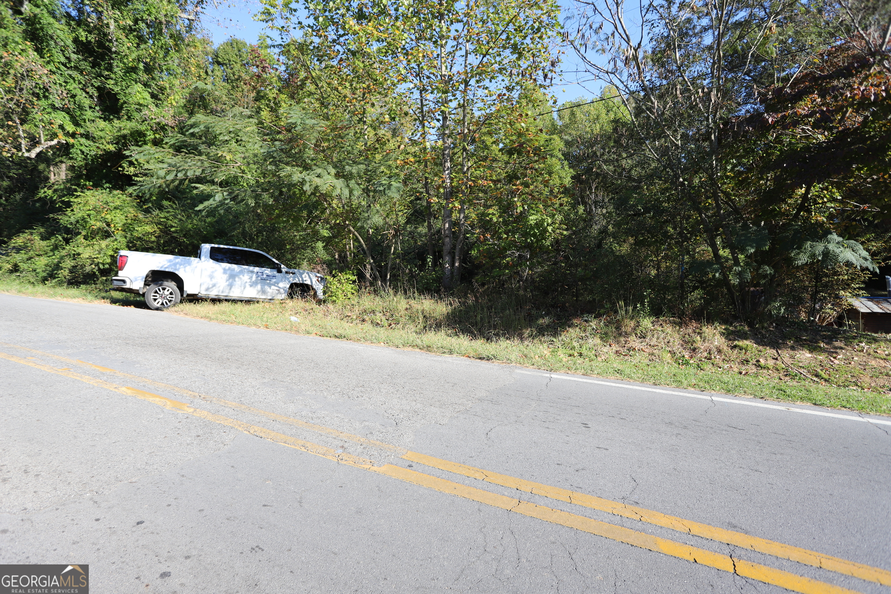 0 Dry Valley Road Summerville, GA 30747 - Photo 6 of 6 a view of a street