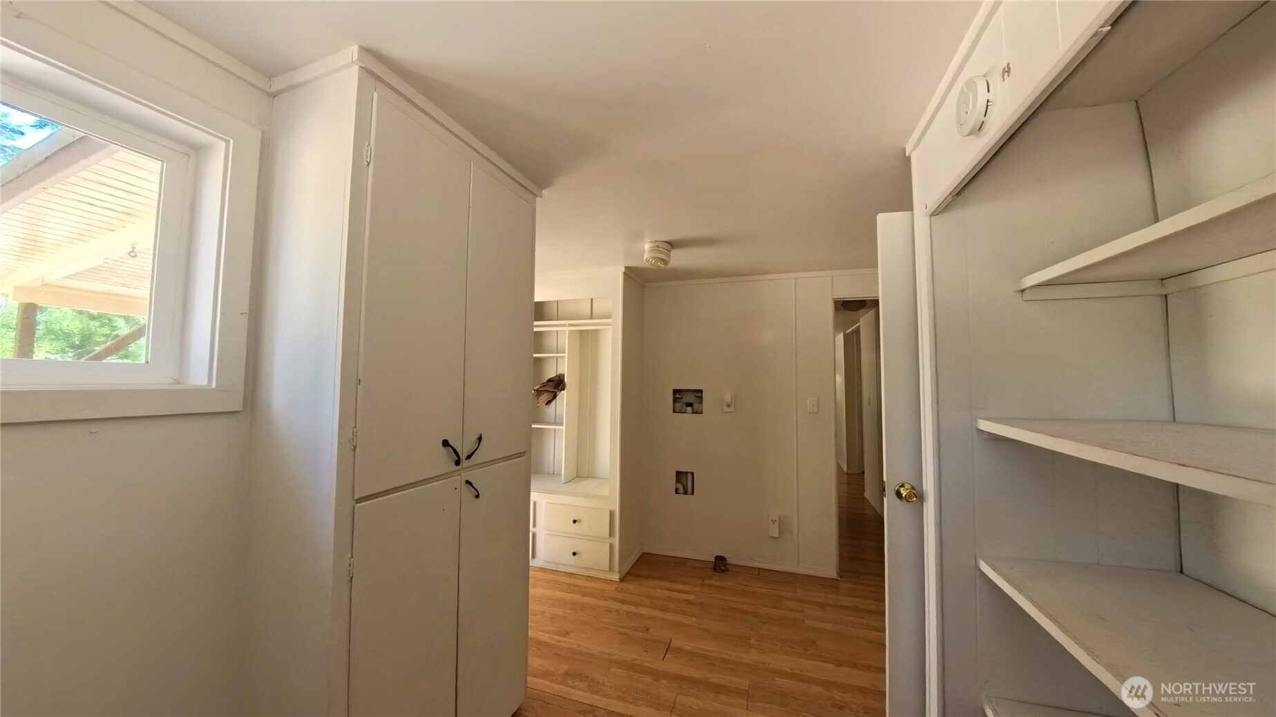 650 North Lake Cushman Road Hoodsport, WA 98548 - Photo 10 of 15 a view of bathroom with a shower and a room