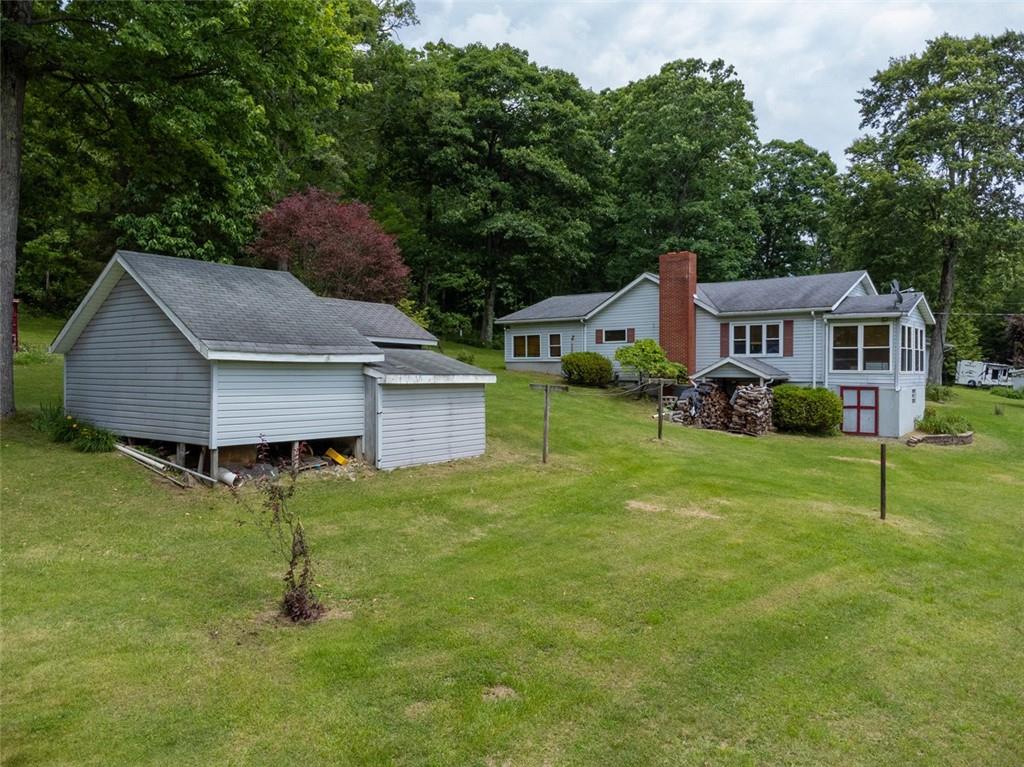 395 Cranberry Road Confluence, PA 15424 - Photo 9 of 37