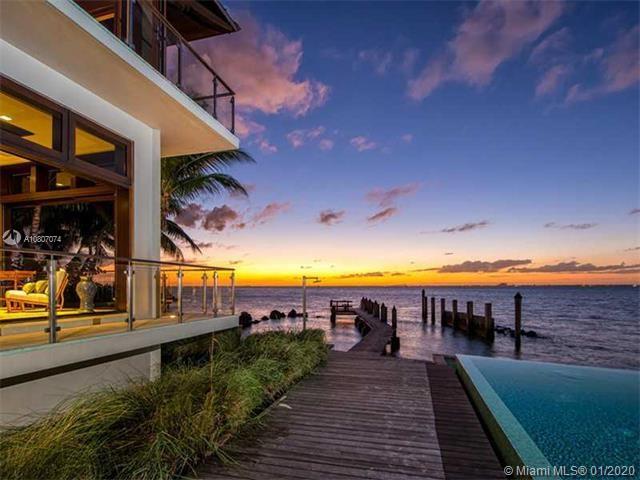 7 Harbor Point Key Biscayne, FL 33149 - Photo 2 of 34