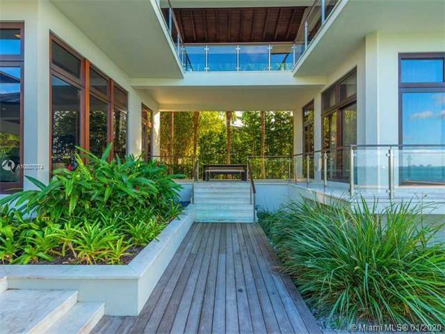 7 Harbor Point Key Biscayne, FL 33149 - Photo 26 of 34