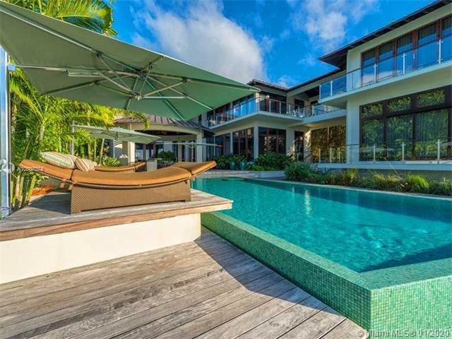7 Harbor Point Key Biscayne, FL 33149 - Photo 28 of 34