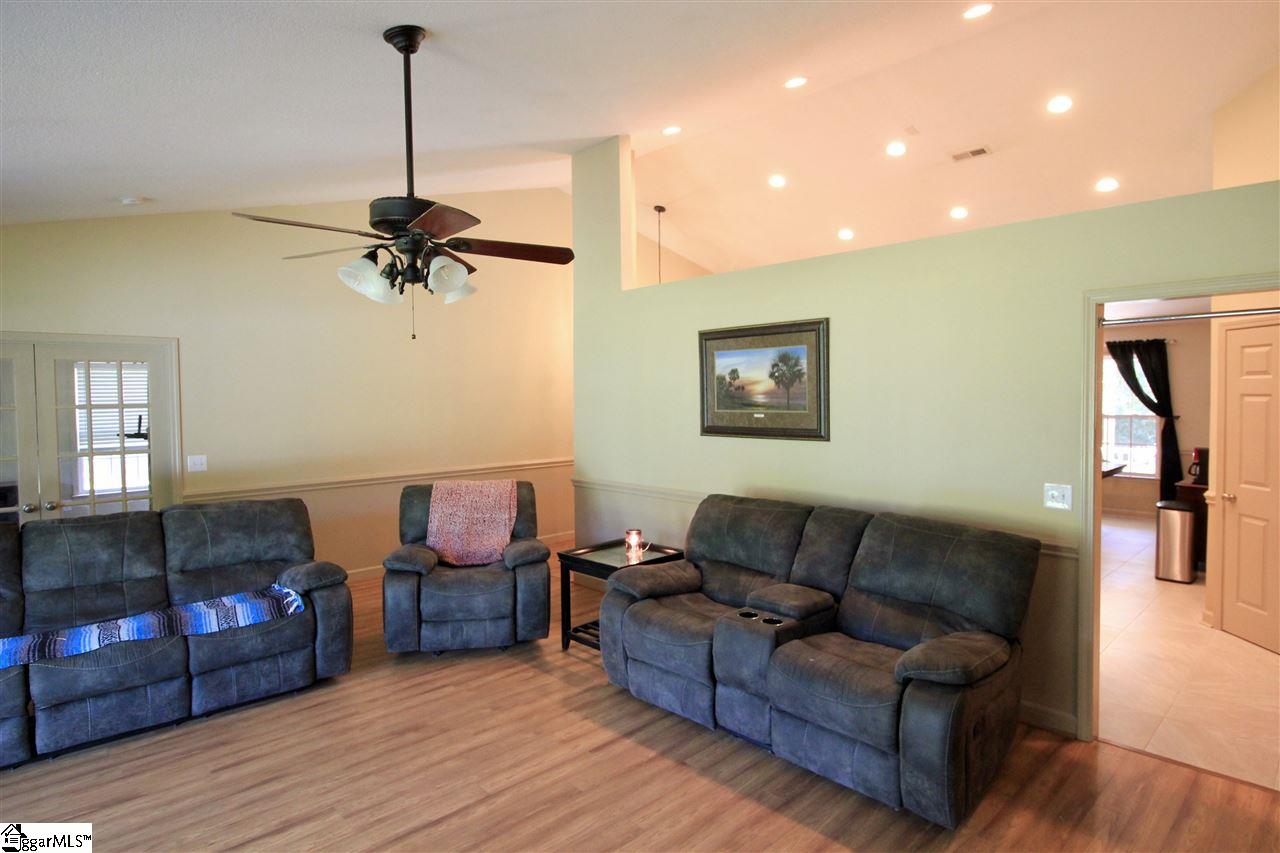 188 Dill Road Campobello, SC 29322 - Photo 17 of 36