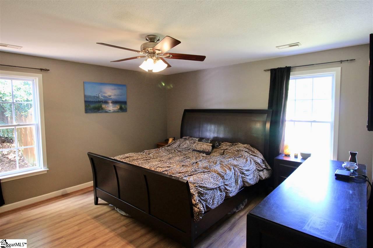 188 Dill Road Campobello, SC 29322 - Photo 19 of 36