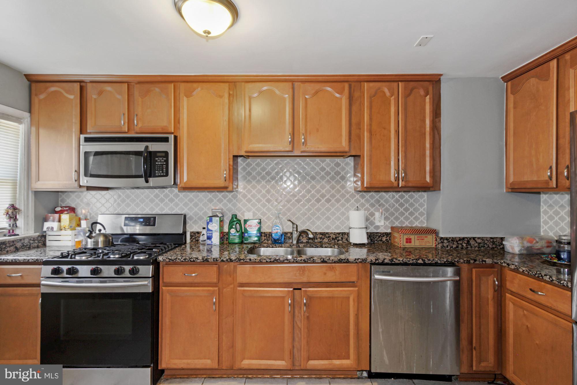 4901 West Hills Road Baltimore, MD 21229 - Photo 14 of 31