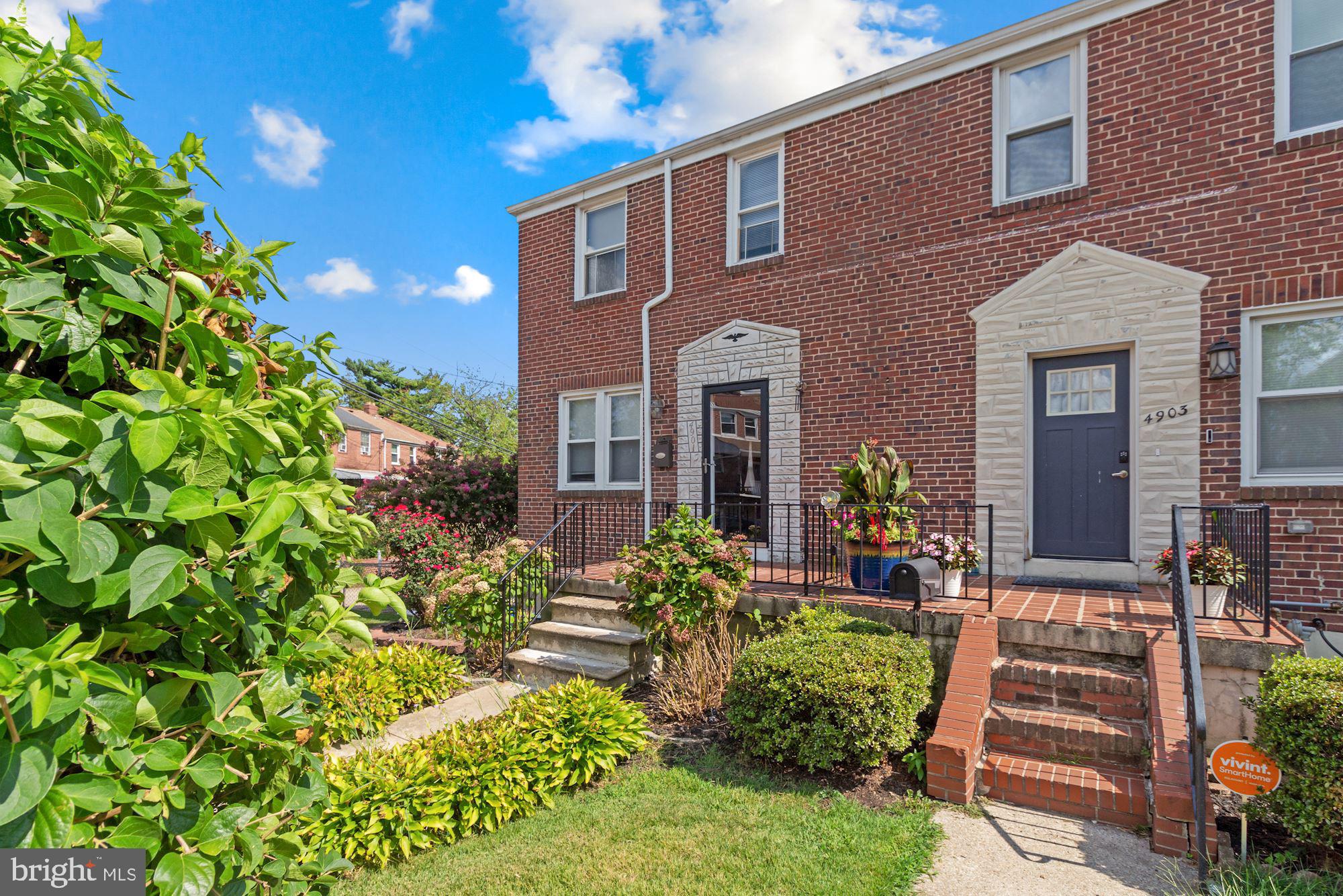 4901 West Hills Road Baltimore, MD 21229 - Photo 3 of 31