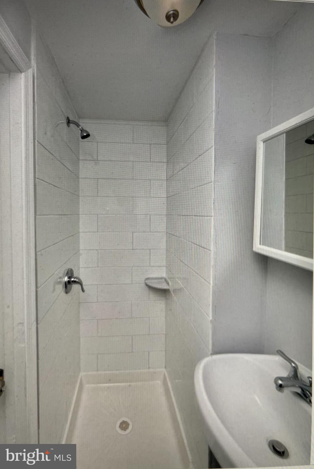 4901 West Hills Road Baltimore, MD 21229 - Photo 27 of 31