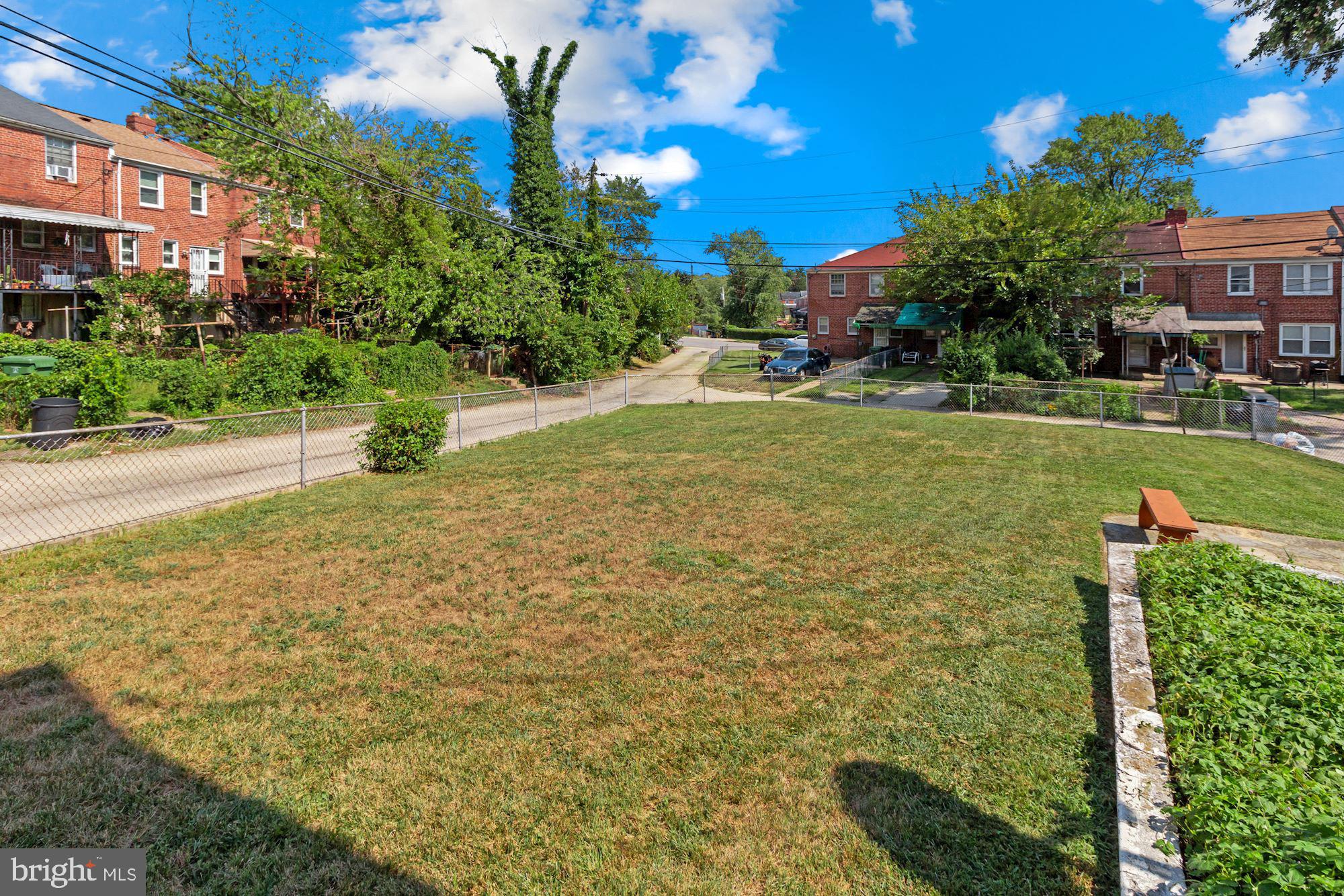 4901 West Hills Road Baltimore, MD 21229 - Photo 6 of 31