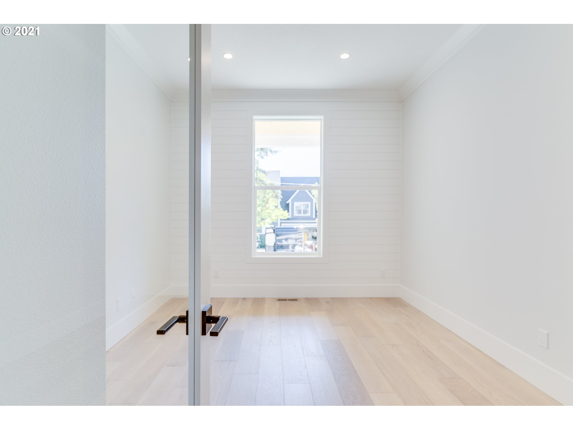 12169 Northwest Old Quarry Road Portland, OR 97229 - Photo 15 of 31 Gallery Image 15