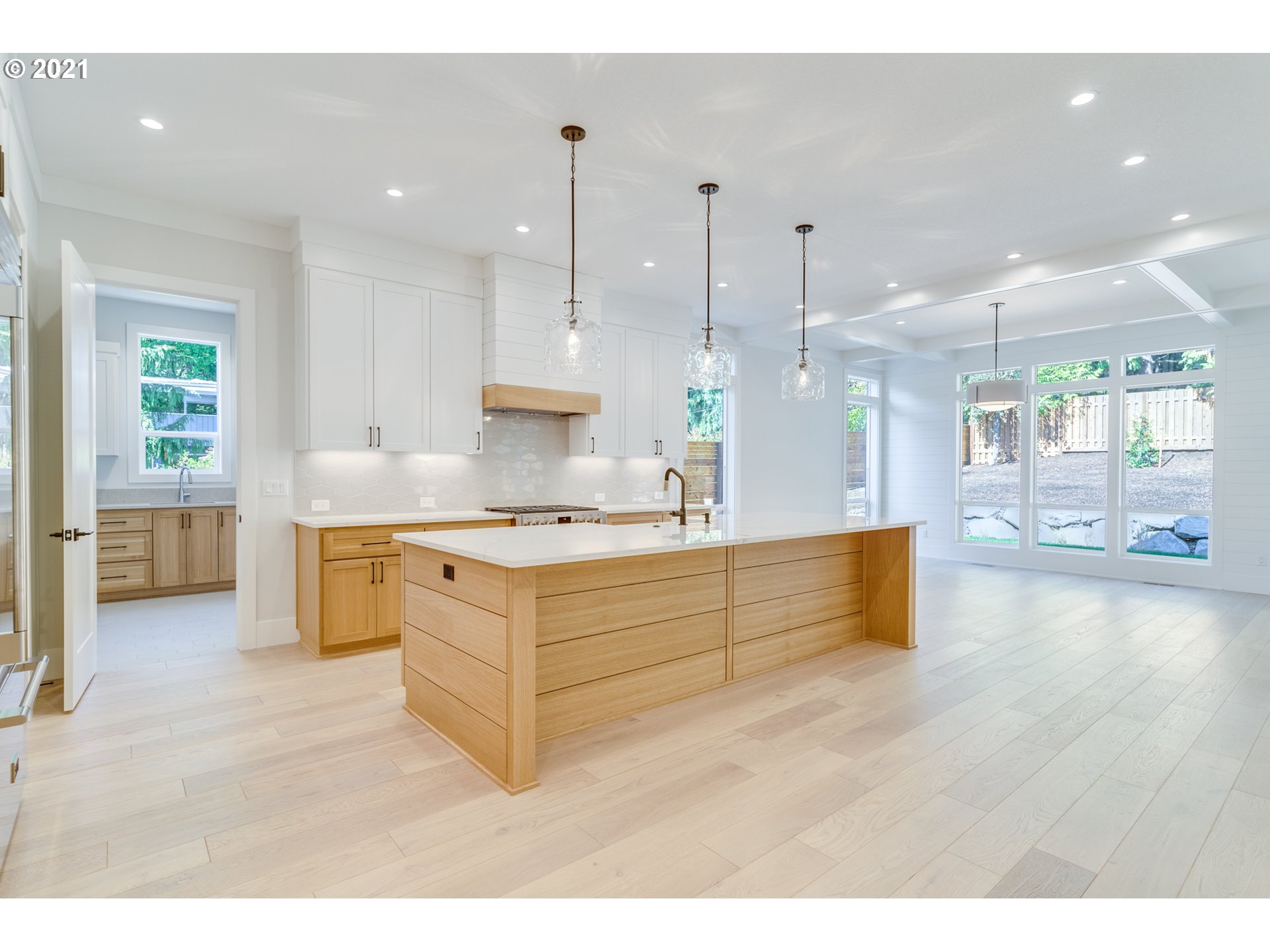 12169 Northwest Old Quarry Road Portland, OR 97229 - Photo 7 of 31 Gallery Image 7