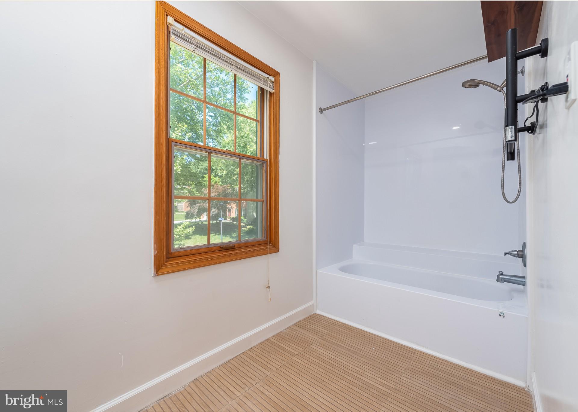 4945 West Running Brook Road Columbia, MD 21044 - Photo 21 of 58 Primary Bathroom