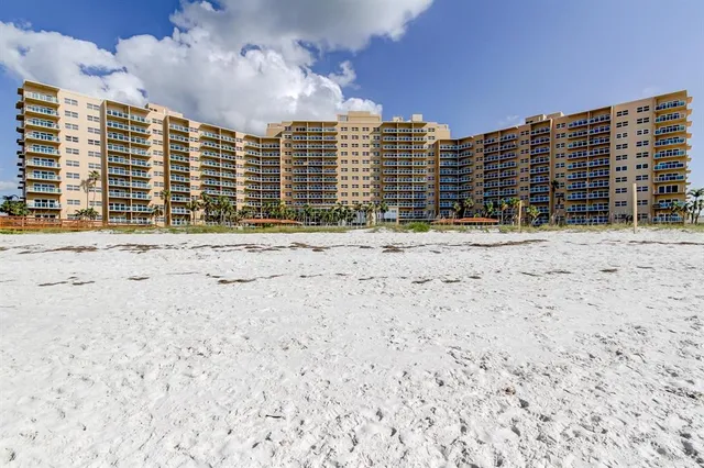$5,995 | 880 Mandalay Avenue, Unit S601, Clearwater Beach, FL 33767