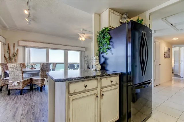 $5,995 | 880 Mandalay Avenue, Unit S601, Clearwater Beach, FL 33767